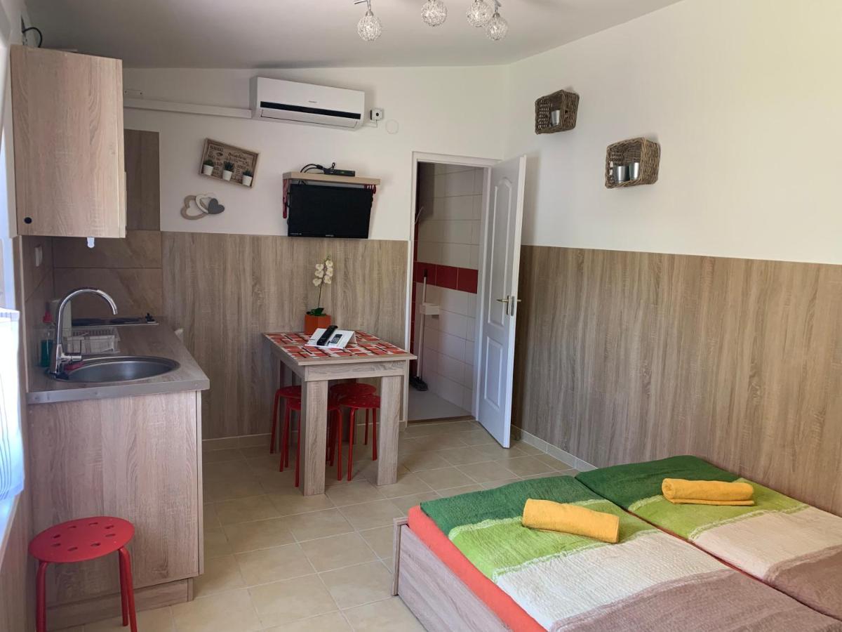 Hajdúszoboszló Armada Family Apartment מראה חיצוני תמונה